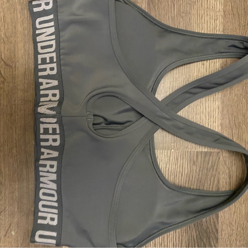 Gray under armor sports bra size medium - Picture 5 of 5